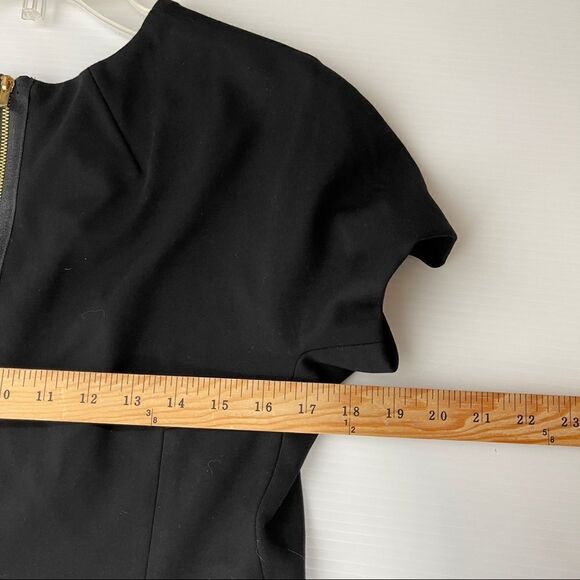 Ellen Tracy Little Black Dress Gold Zipper Cap Sleeves Women's 10 Sheath - Picture 10 of 12